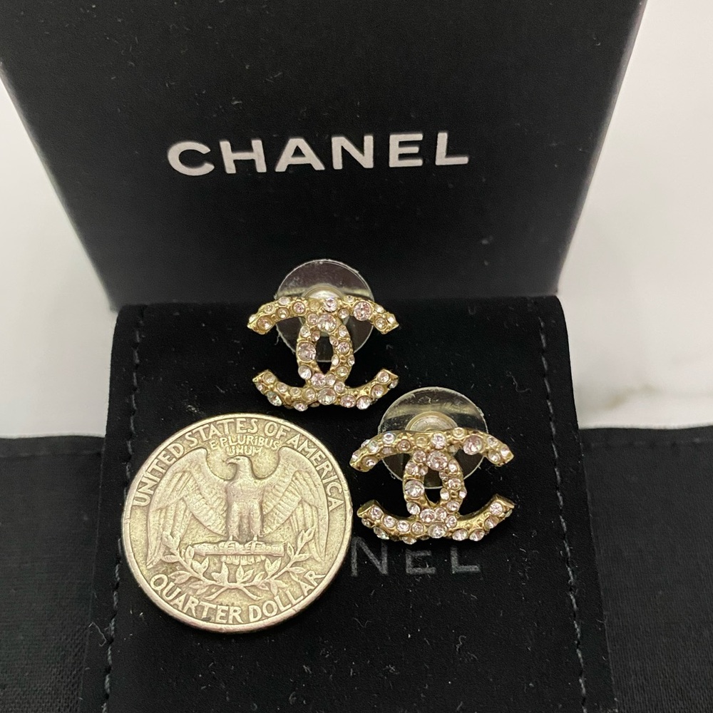 ‼️SOLD‼️Chanel Earrings Golden Crystal